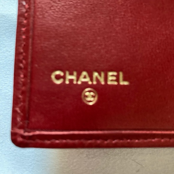 Chanel CC Kiss-lock red leather wallet - Picture 4 of 16